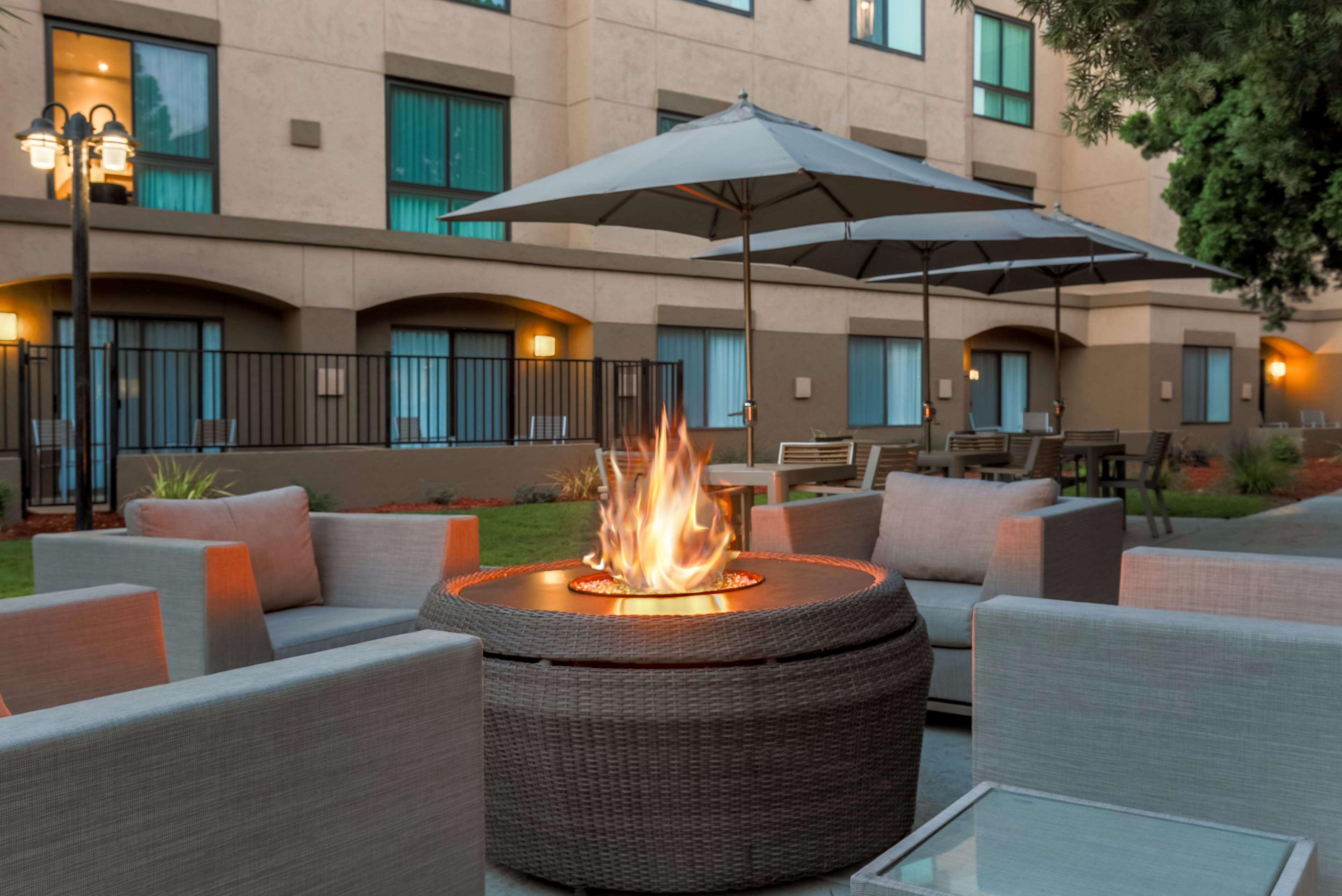 Doubletree Suites By Hilton Hotel Sacramento - Rancho Cordova Eksteriør billede