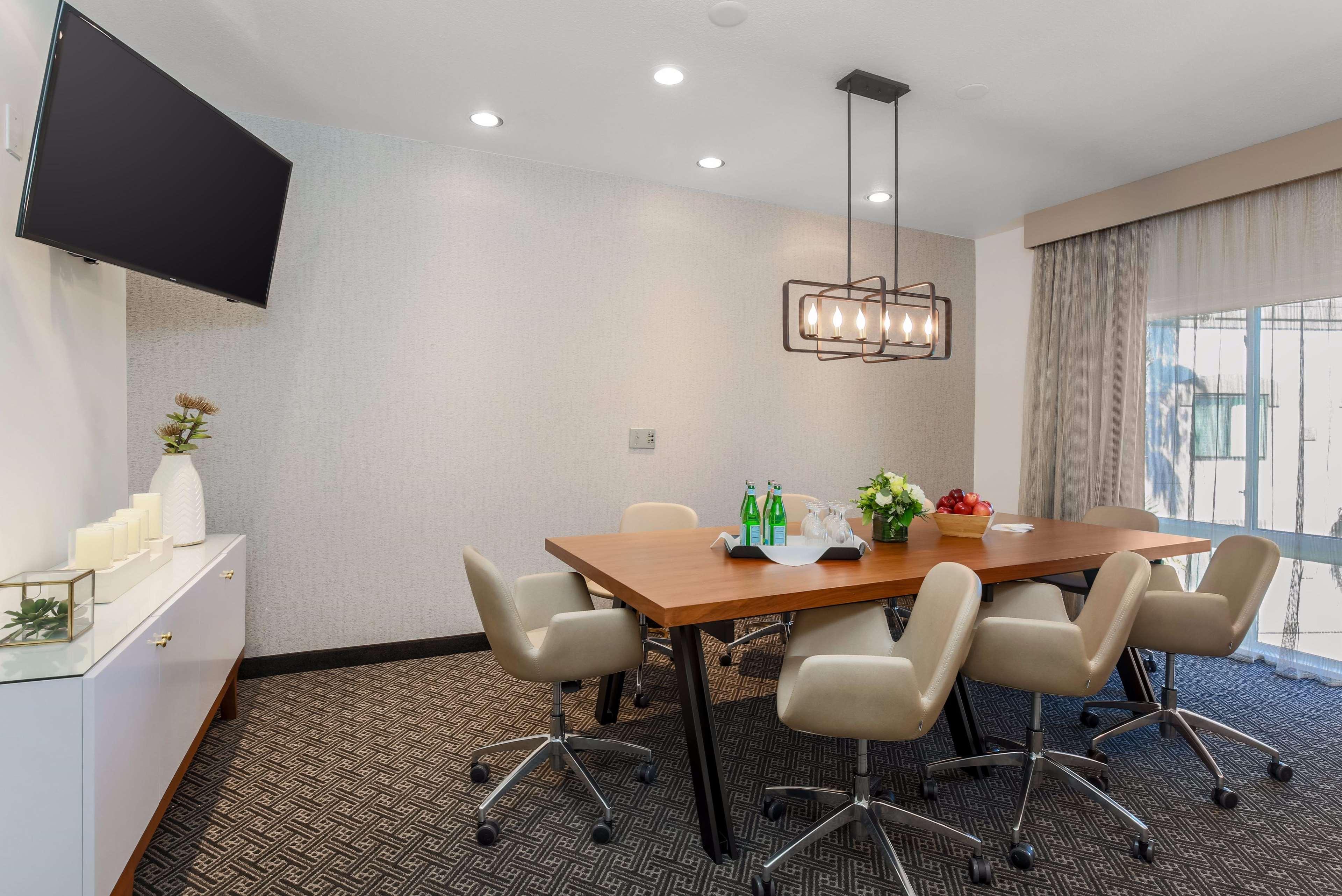 Doubletree Suites By Hilton Hotel Sacramento - Rancho Cordova Eksteriør billede