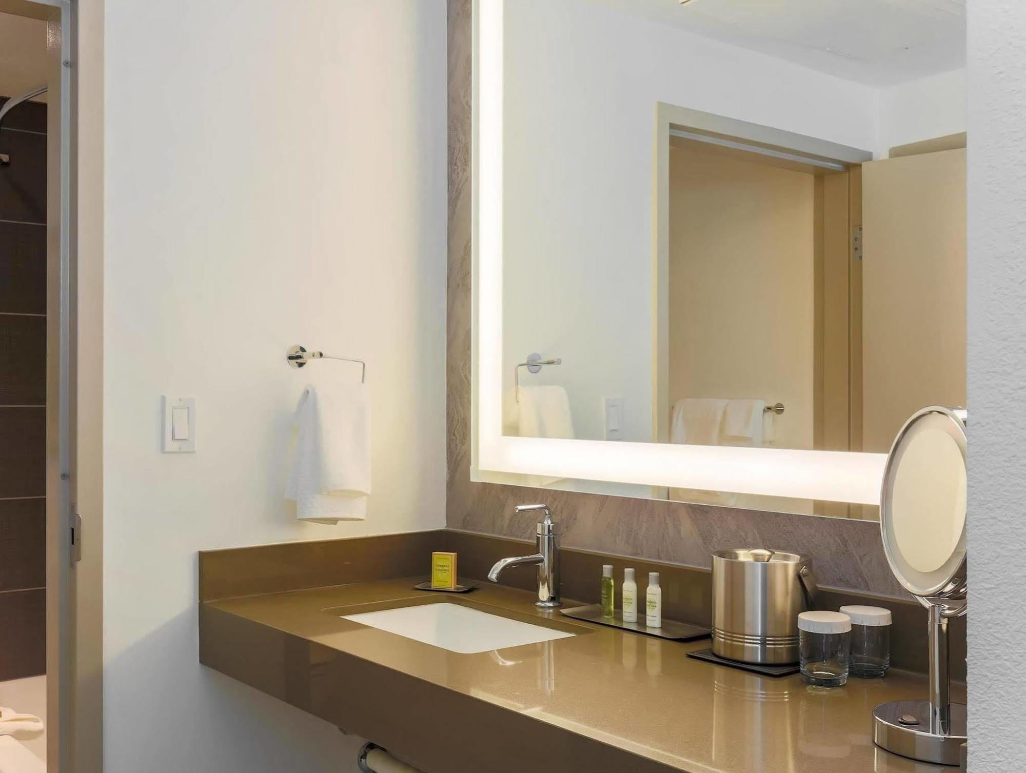 Doubletree Suites By Hilton Hotel Sacramento - Rancho Cordova Eksteriør billede